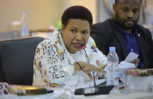 Transmigrasi Akan Menimbulkan Kecemburuan Sosial dan Potensi Konflik Baru Senator Eka Kristina Yeimo saat dalam sebuah pertemuan - Doc Pribadi