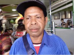 Kepala Kampung Sanoba Apresiasi Atas Terselenggaranya Pelatihan SIO Papua oleh Diskominfo Nabire Kepala Kampung Sanoba Kornelis Osem saat memberikan keterangan kepada tiiruu.com –Doc.Hengky Yeimo