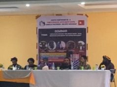 Komite Nasional Papua Barat (KNPB) Konsulat Wilayah Makassar , Gelar Seminar Hak Penentuan Nasib Sendiri, Dihadiri Solidaritas Rakyat Indonesia Penyaji materi saat menyampaikan materi - Doc KNPB Konsulat Makassar