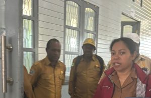Kadinkes Deiyai Lakukan Kunjungan Perdana ke RSUD, Soroti Disiplin Tenaga dan Fungsionalisasi Layanan