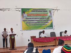 Dinas Ketahanan Pangan Deiyai Sosialisasikan Program Swasembada Pangan Nasional Asisten II Setda Kabupaten Deiyai, Mesak Pakage, yang hadir mewakili Bupati Deiyai membuka kegiatan sosialisasi - Doc. tiiruu.com