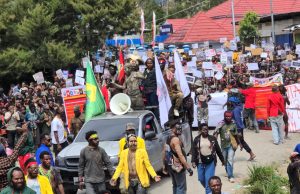 GPMR-I Nilai Pendekatan Keamanan Belum Lindungi Warga Sipil di Intan Jaya Gerakan Pelajar Mahasiswa dan Rakyat Intan Jaya (GPMR-I) saat melakukan aksi di Sugapa, Intan Jaya - Doc. (GPMR-I)