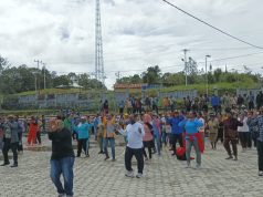 Bupati Deiyai Pimpin Jalan Santai dan Senam Bersama ASN