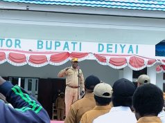 ASN Deiyai Diguyur Gerimis, Asisten II Mesak Pakage Tegaskan Disiplin dan Loyalitas Pelayanan