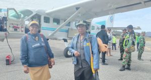 Distribusi Bama ke Kapiraya via Udara, Bupati Deiyai Apresiasi Dukungan Semua Pihak