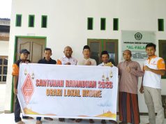 Orari Nabire Berbagi Kasih di Madrasah Diniyah Takmiliyah Lagari