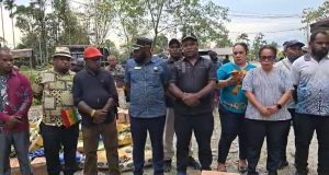 DPRK Puncak Kunjungi Pengungsi di Timika, Salurkan Bantuan dan Tampung Aspirasi Warga