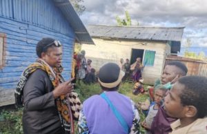 Pemda Deiyai Datangi Rumah Duka Alm. Petrus Yatipai di Timida, Paniai