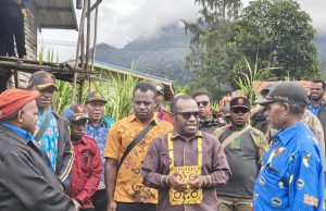 Bupati Deiyai Turun Langsung ke Tigi Utara, Pastikan Layanan Dasar Berjalan Optimal