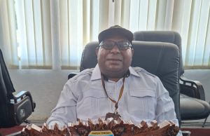 Anggota DPR Papua Tengah Nelius Agapa Pertanyakan Dasar Penangkapan Oktavianus Douw