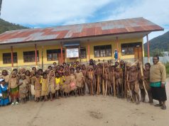 Praktik Seni Budaya di SD YPPK St. Yoseph Widimei Jadi Upaya Melestarikan Budaya Lokal