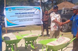 DPMK Lanny Jaya Dorong Kemandirian Ekonomi Warga, Kelompok Paganame Terima Bantuan Usaha Batu Tela