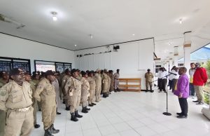 Bupati Deiyai Tegaskan Peran Strategis Satpol PP dalam Menjaga Aset Daerah dan Ketertiban Masyarakat