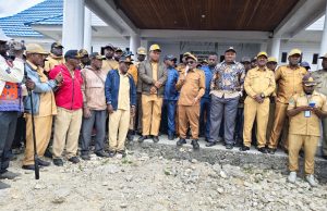 Bupati Deiyai Himbau Masyarakat yang Memiliki Masalah Terkait Dana Desa Segera Lapor ke Inspektorat