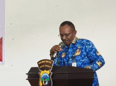 Polres Deiyai Gelar Anev Harkamtibmas, Pemda Dorong Sinergi Jaga Stabilitas Keamanan Sekretaris Daerah Kabupaten Deiyai, Ambrosius Eria, S.Pd., menyampaikan sambutan mewakili Bupati Deiyai pada kegiatan Analisis dan Evaluasi Keamanan dan Ketertiban Masyarakat (Anev Harkamtibmas) yang digelar Polres Deiyai di Aula BKD Kabupaten Deiyai, Kamis (9/7/2026) - Humas Pemkab Deiyai