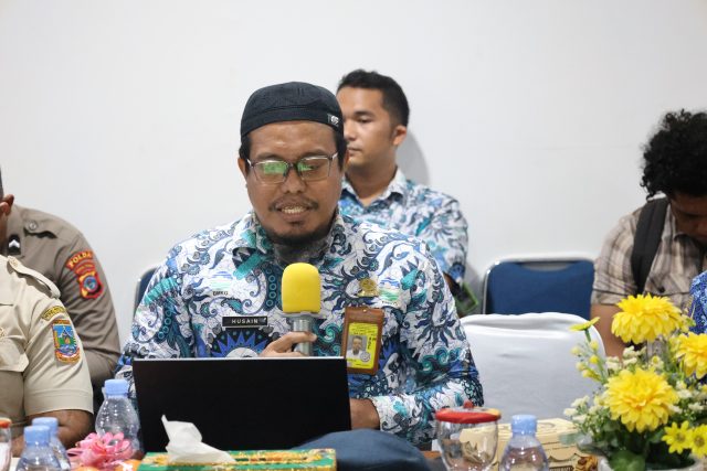 0H9A0607 Husain, S.Tr., M.Si., dari Stasiun Meteorologi Douw Aturure BMKG memaparkan kondisi dan prediksi dampak fenomena El Nino terhadap cuaca dan curah hujan di Provinsi Papua Tengah, Kamis (27/8/2026). BMKG mencatat indeks Nino 3.4 mencapai +2,99 yang menunjukkan El Nino kategori sangat kuat.