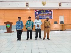 Asisten I Simon Mote Buka Sosialisasi Standar Teknis Penyediaan dan Rehabilitasi Rumah bagi Masyarakat Tanggap Bencana