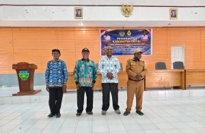 Asisten I Simon Mote Buka Sosialisasi Standar Teknis Penyediaan dan Rehabilitasi Rumah bagi Masyarakat Tanggap Bencana