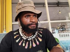 “Jangan Hanya Minta Masyarakat Advokasi, Pastikan Jalurnya Aman,” Kata Marcelino Pigai Ketua Grup Aksi Amnesty International Indonesia Marcelino Weegoby Pigai saat menggelar jumpa pers di cafe enauto - DOc. tiiruu
