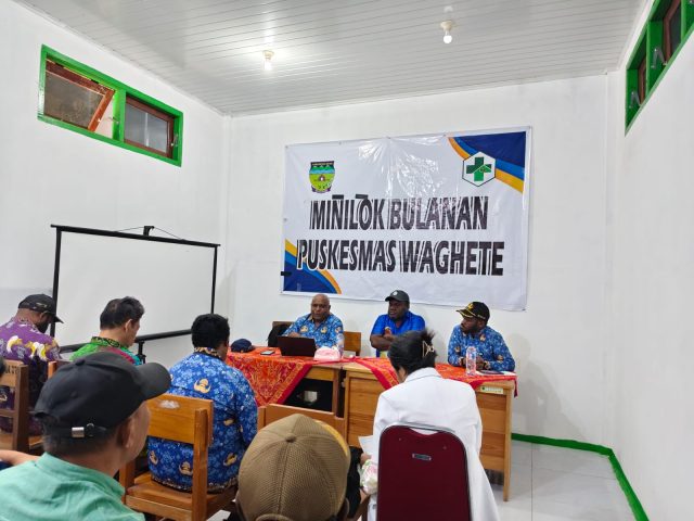 WhatsApp Image 2026-08-28 at 05.03.35 Petugas kesehatan mengikuti monitoring ILP dan pendampingan skrining TB di Puskesmas Waghete, Kabupaten Deiyai, Kamis, 27 Agustus 2026 - Doc. Tiiruu.com