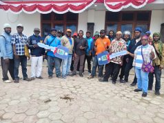 Meki Nawipa Dorong Kesejahteraan Anak Muda Deiyai Lewat Bantuan 34 Motor