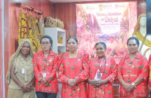 Pertama Kali Ikut Kriya Nusa 2026, Dekranasda Deiyai Promosikan Kerajinan Lokal di Jakarta, Bawa Agiya (Noken), Busana, Topi hingga Aksesori Khas Deiyai ke Panggung Nasional