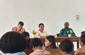 Rektor USWIM Nabire Buka Kegiatan Serap Aspirasi Senator Eka Kristina Yeimo, Soroti Kendala Beasiswa KIP dan Persoalan Desil Mahasiswa